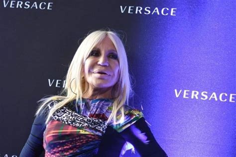 Mode : Exzesse und Erfolge: Donatella Versace wird 65